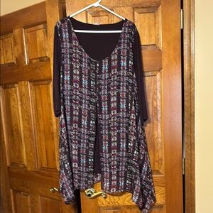 Avenue Burgundy and Blue Patterned Tunic